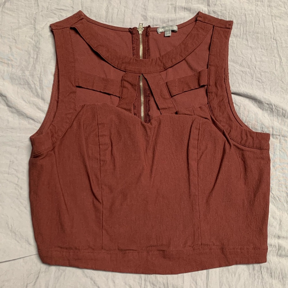 Crop top